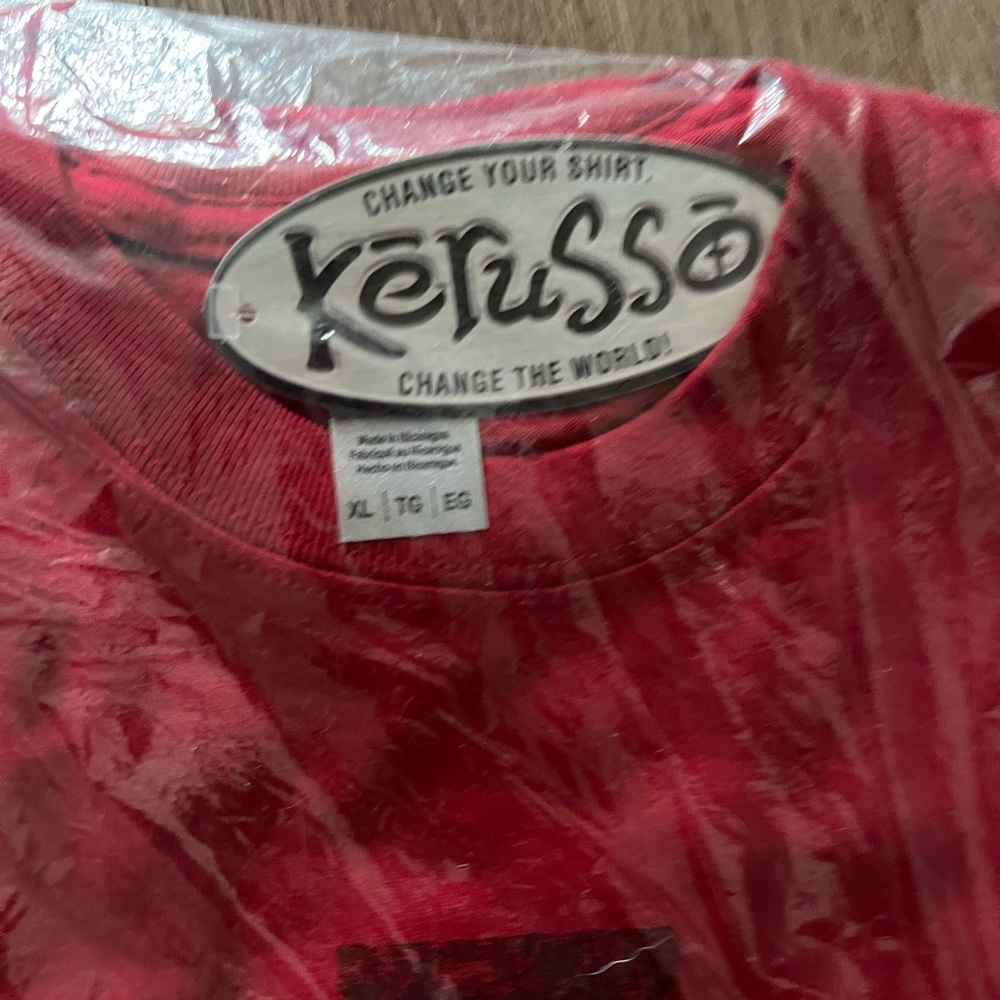 NWT light of the world Cross red shirt XL unisex - Picture 2 of 3